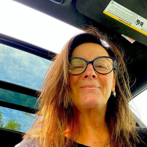 Meet your Posher, Sal - Picture 1 of 1